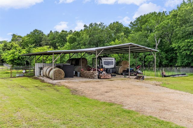 1149 Signal Road, Quinlan, TX 75474