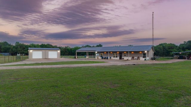 1149 Signal Road, Quinlan, TX 75474