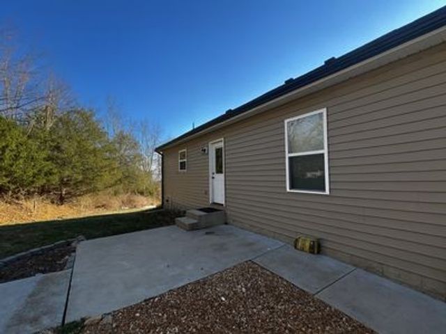 3127 Yell Rd, Lewisburg, TN 37091