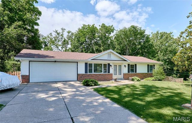 32 Bartley Street, St Charles, MO 63376