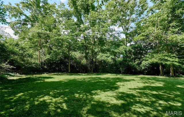 32 Bartley Street, St Charles, MO 63376