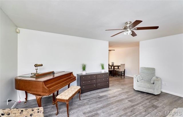 32 Bartley Street, St Charles, MO 63376