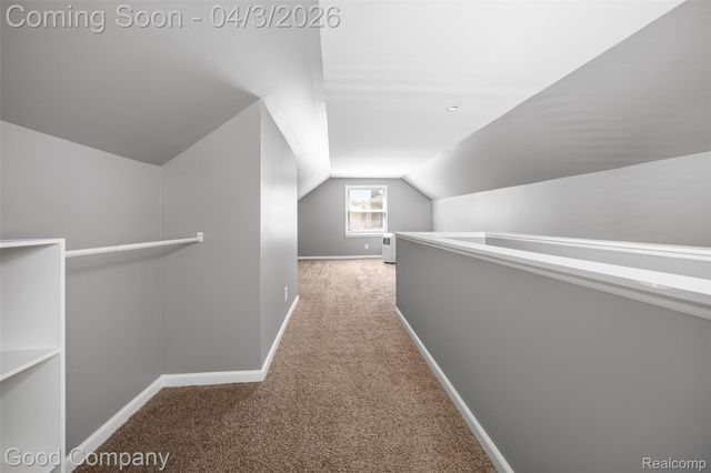 2714 Rochester Road, Royal Oak Charter Township, MI 48073