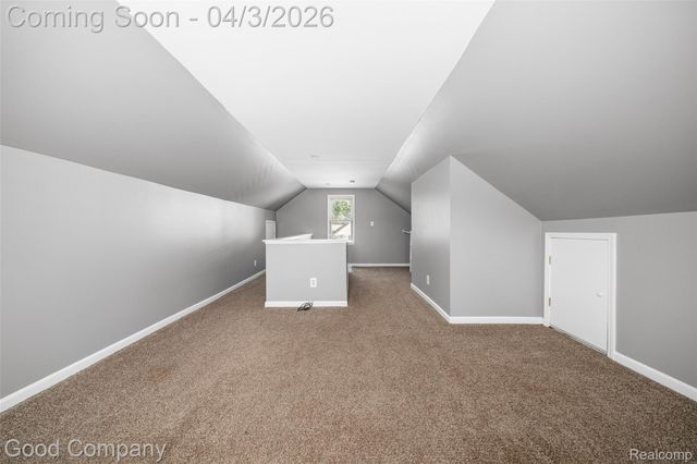 2714 Rochester Road, Royal Oak Charter Township, MI 48073