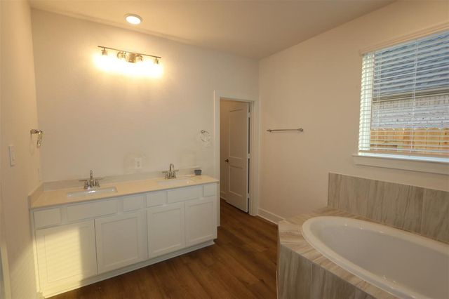 21302 Villa Spruce Lane, Tomball, TX 77377