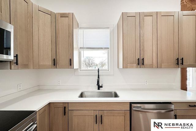 2732 N 65th Street, Omaha, NE 68104