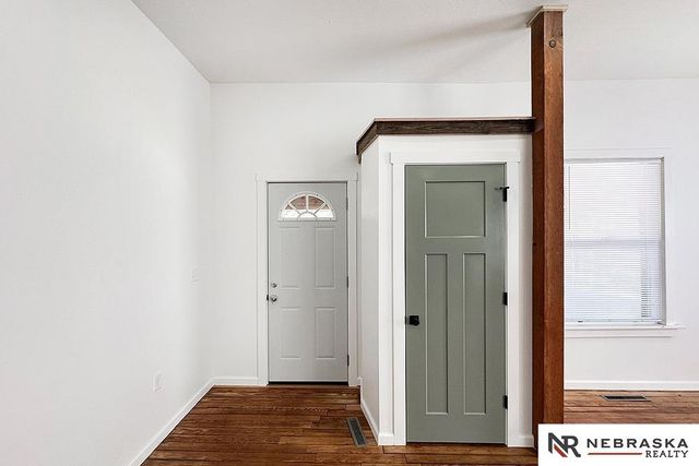 2732 N 65th Street, Omaha, NE 68104