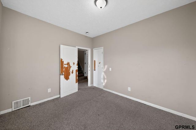 2504 Hartman Avenue, Omaha, NE 68111