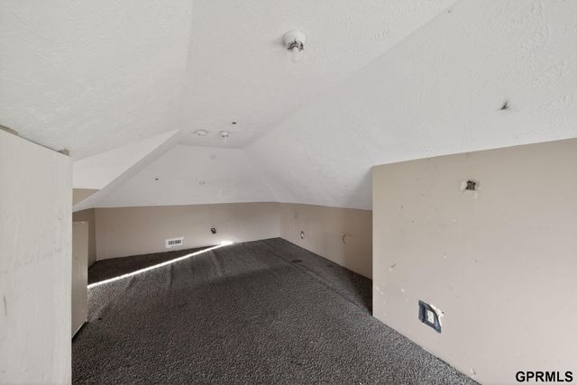 2504 Hartman Avenue, Omaha, NE 68111