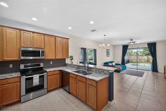 9720 Gladiolus Preserve CIR, Fort Myers, FL 33908