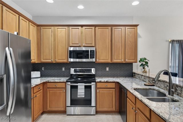 9720 Gladiolus Preserve CIR, Fort Myers, FL 33908