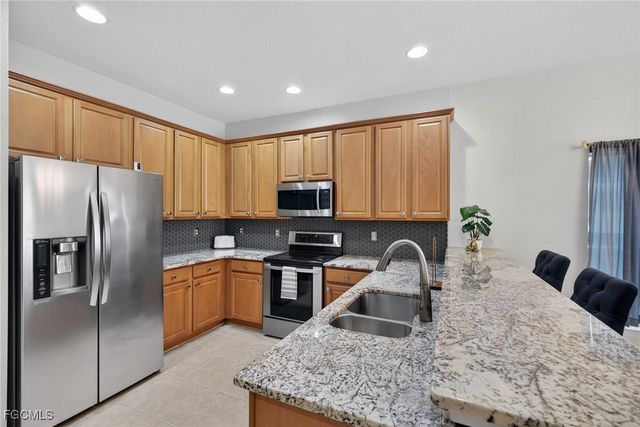 9720 Gladiolus Preserve CIR, Fort Myers, FL 33908