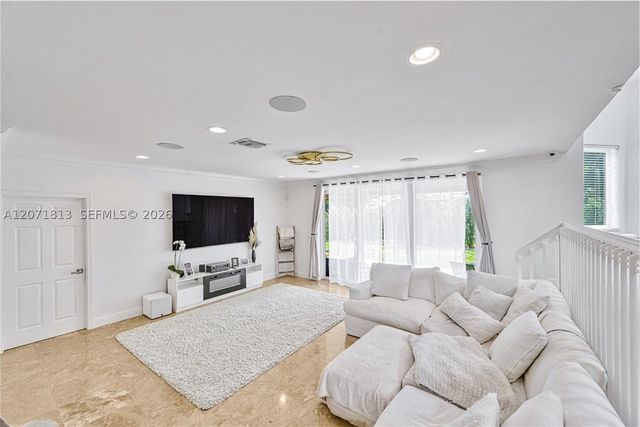 1500 SW 171st Ter, Pembroke Pines, FL 33027