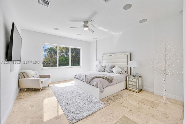 1500 SW 171st Ter, Pembroke Pines, FL 33027