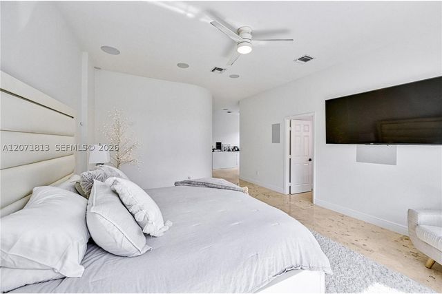 1500 SW 171st Ter, Pembroke Pines, FL 33027