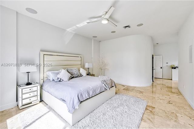1500 SW 171st Ter, Pembroke Pines, FL 33027