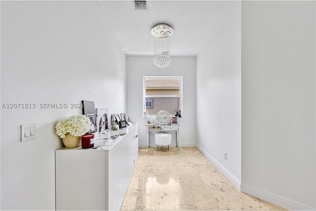 1500 SW 171st Ter, Pembroke Pines, FL 33027