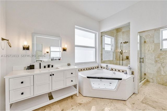 1500 SW 171st Ter, Pembroke Pines, FL 33027
