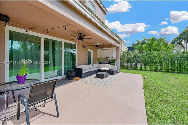 1500 SW 171st Ter, Pembroke Pines, FL 33027
