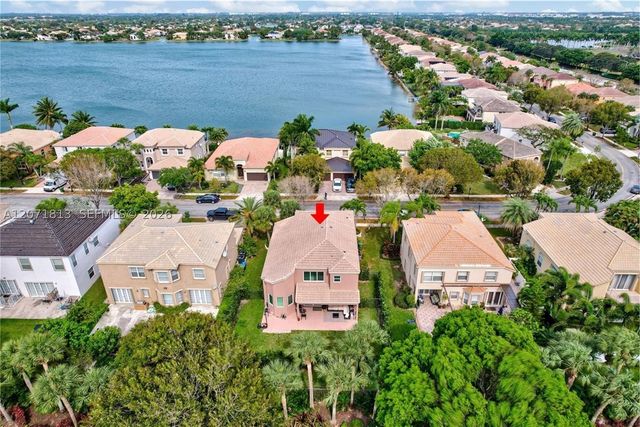 1500 SW 171st Ter, Pembroke Pines, FL 33027