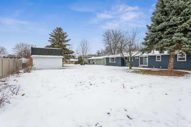 1482 COMMANCHE AVENUE, Green Bay, WI 54313
