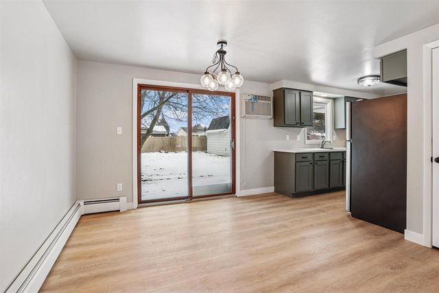 1482 COMMANCHE AVENUE, Green Bay, WI 54313