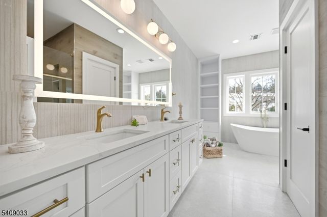 11 Homestead Ter, Livingston Twp., NJ 07039