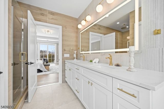 11 Homestead Ter, Livingston Twp., NJ 07039