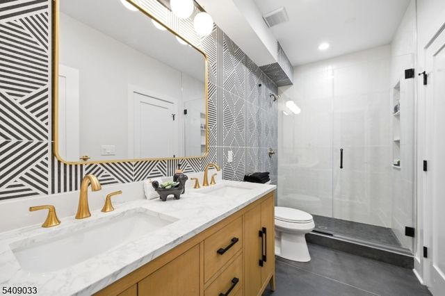 11 Homestead Ter, Livingston Twp., NJ 07039