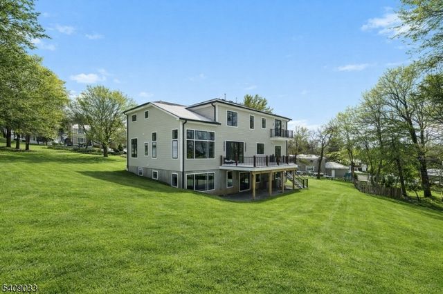 11 Homestead Ter, Livingston Twp., NJ 07039