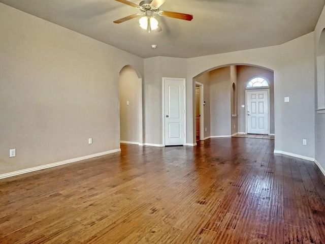 4561 Grassy Glen Drive, Fort Worth, TX 76244