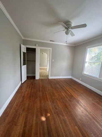 902 E 43rd ST, Austin, TX 78751