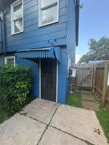902 E 43rd ST, Austin, TX 78751