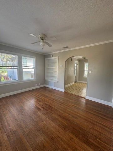 902 E 43rd ST, Austin, TX 78751