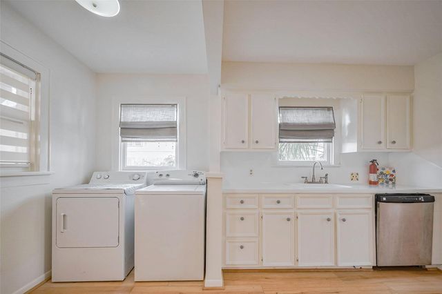 1614 Ridgewood Street, Houston, TX 77006