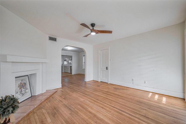 1614 Ridgewood Street, Houston, TX 77006