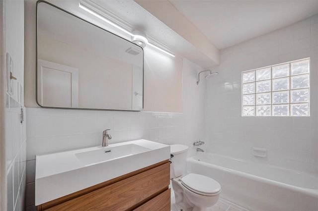 1614 Ridgewood Street, Houston, TX 77006