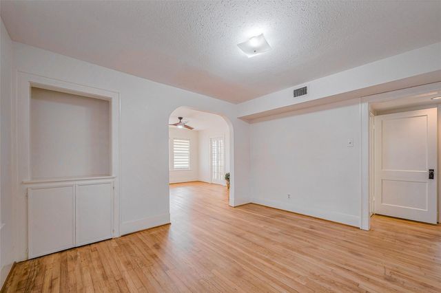 1614 Ridgewood Street, Houston, TX 77006