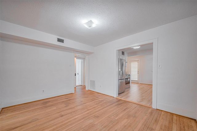 1614 Ridgewood Street, Houston, TX 77006