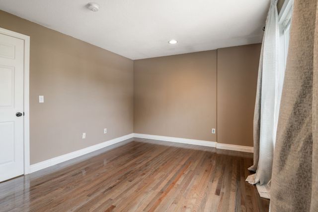 129 Lowell Street 4, Peabody, MA 01960