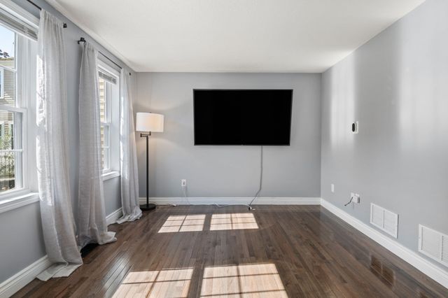 129 Lowell Street 4, Peabody, MA 01960