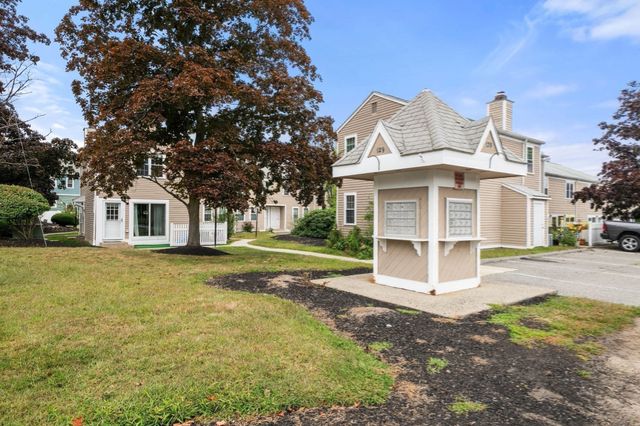 129 Lowell Street 4, Peabody, MA 01960