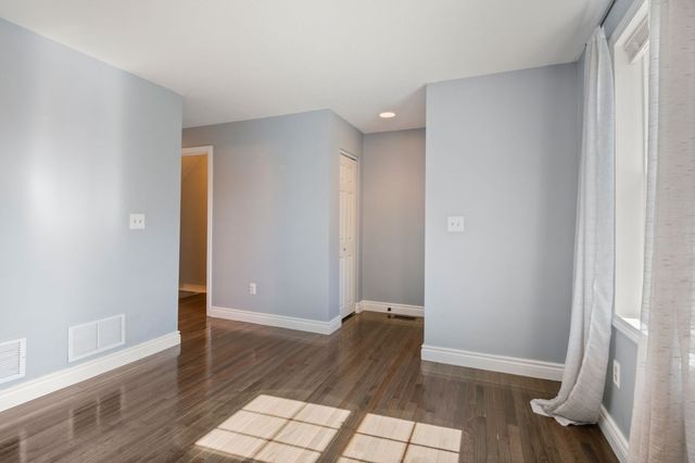 129 Lowell Street 4, Peabody, MA 01960