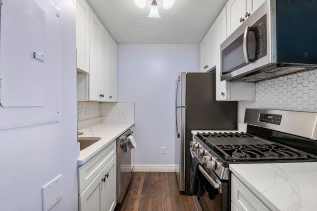 129 Lowell Street 4, Peabody, MA 01960