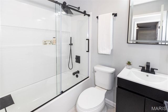 2766 Chalet Hill Drive, St Louis, MO 63129