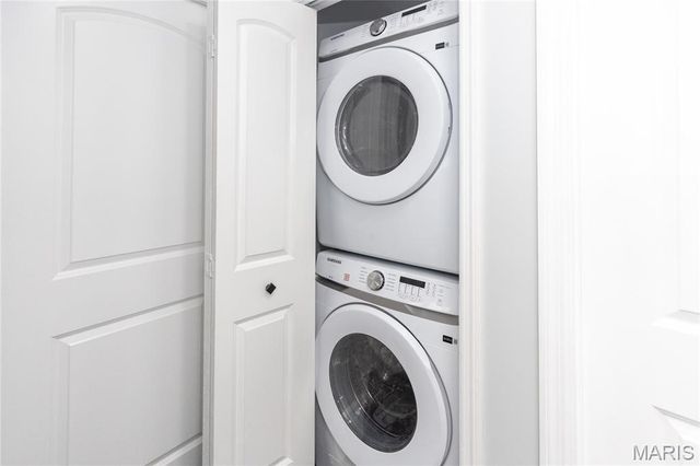 2766 Chalet Hill Drive, St Louis, MO 63129