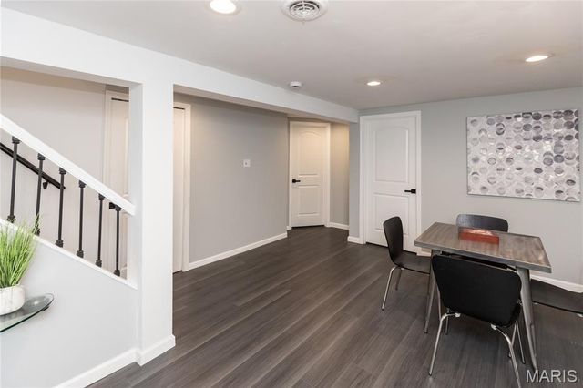 2766 Chalet Hill Drive, St Louis, MO 63129