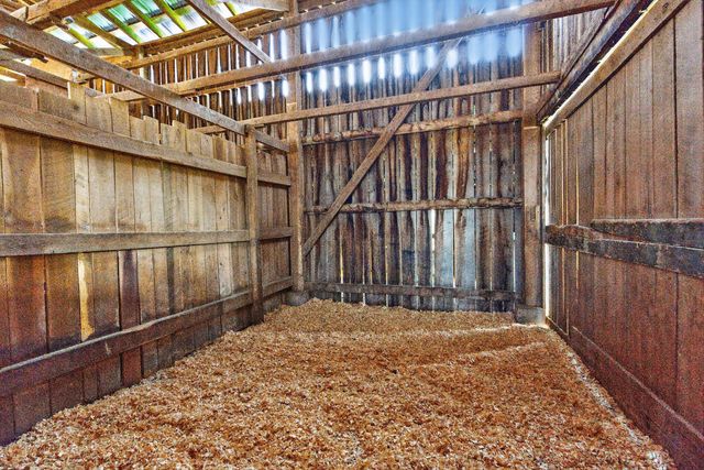 5100 Walnut Meadow Road, Paint Lick, KY 40461