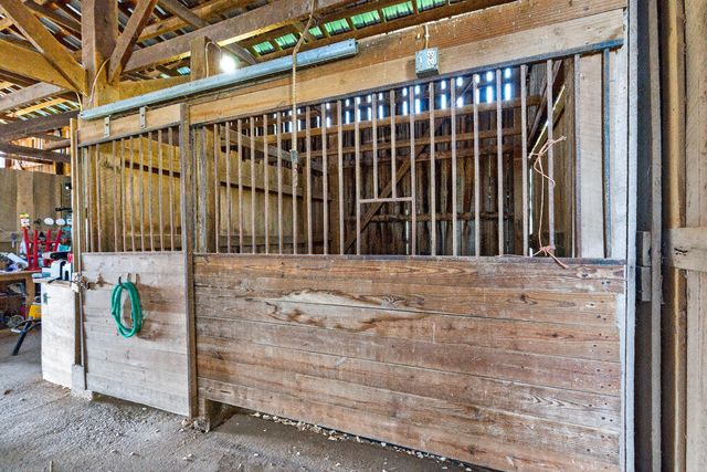 5100 Walnut Meadow Road, Paint Lick, KY 40461