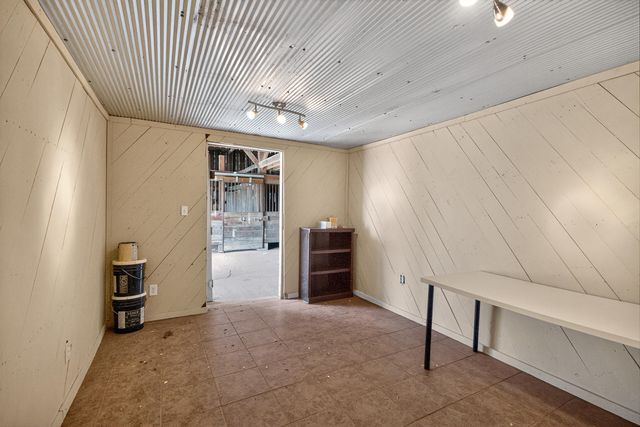 5100 Walnut Meadow Road, Paint Lick, KY 40461